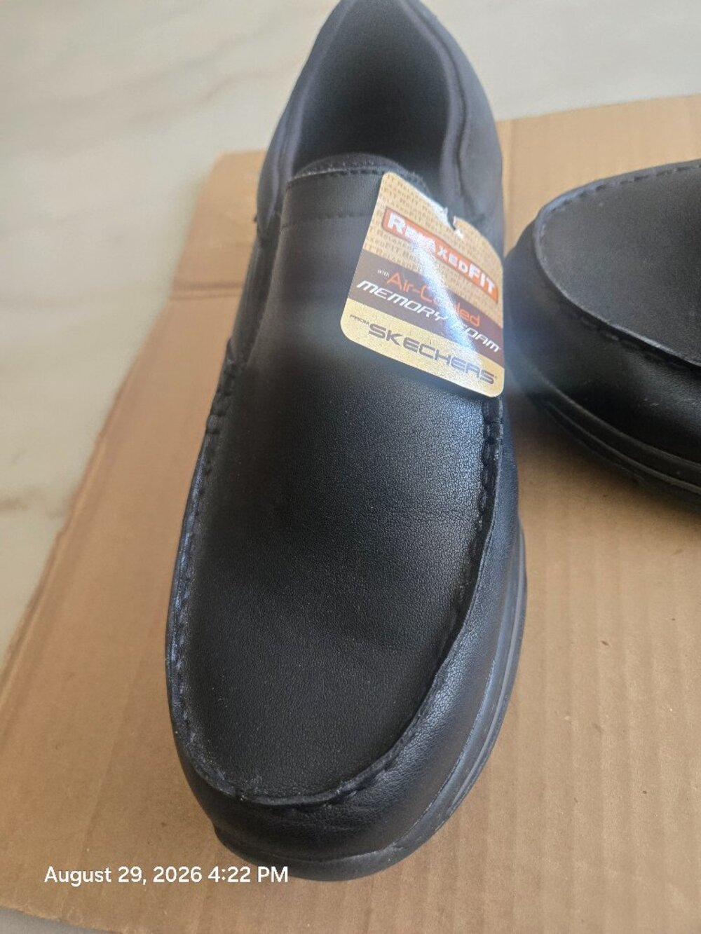 Skechers Mens 11 Black Slip Ons Loafers Sneakers NWT